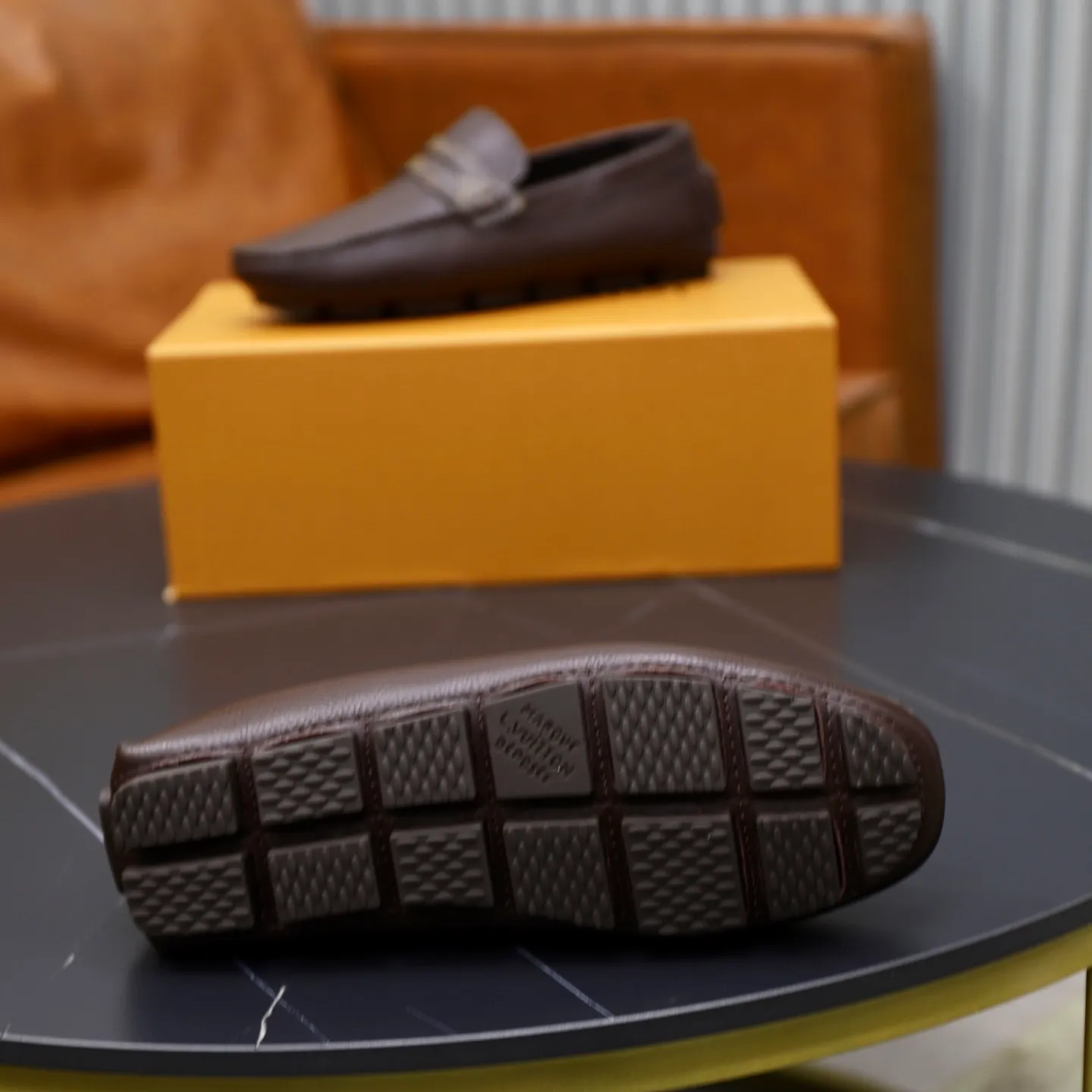 Ex-factory price: 460💰【LV】Louis Vuitton ⚠️High-end men’s driving and pedal series ⚠️38-44 (customized for 45) ⚠️All original cowhide leather! Thick and soft! Made entirely of calfskin lining! Rubber sheet anti-slip beanie sole! Three-dimensional package technology! Fashionable and classic! Handicrafts! Original high quality! Feel free to compare!